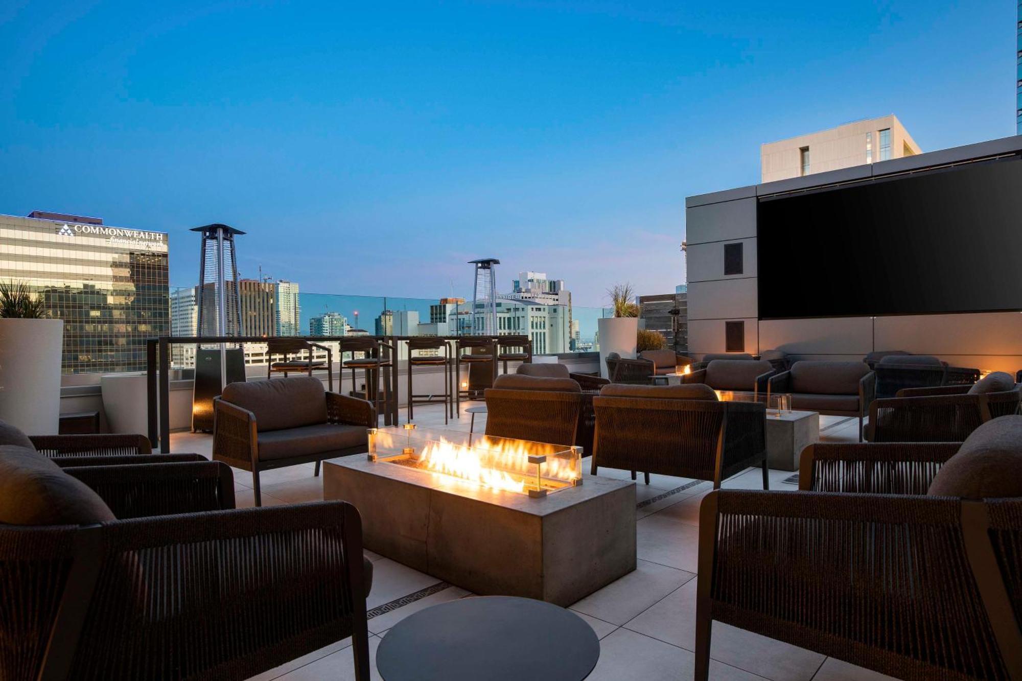 Carte Hotel San Diego Downtown, Curio Collection By Hilton Dış mekan fotoğraf